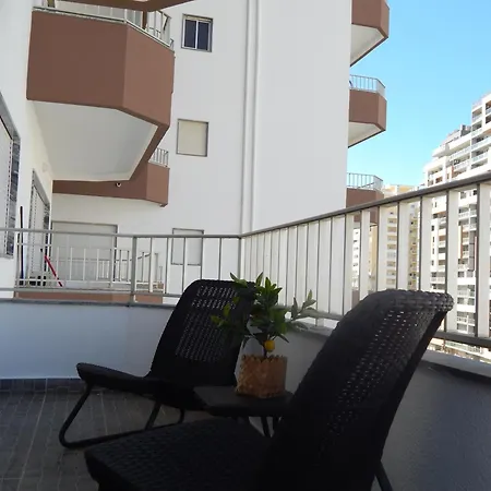 Casa Bella Sun, 4 Min Walk Da Rocha With Pool Portimão