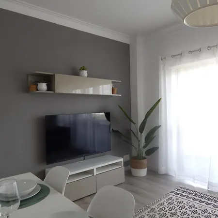 Casa Bella Sun, 4 Min Walk Da Rocha With Pool Daire